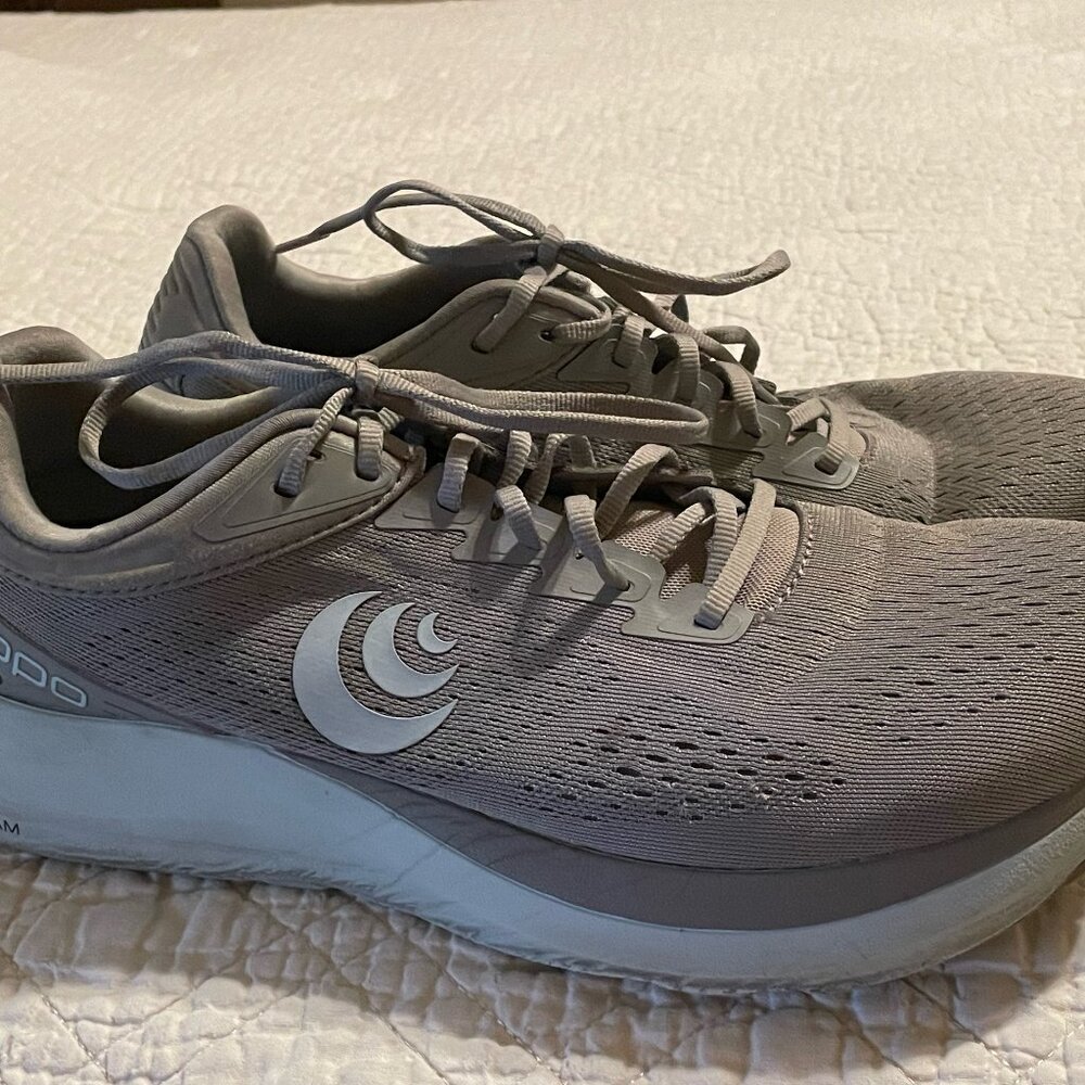 Topo Athletic Phantom 3 -Women's Lightweight Running Shoes